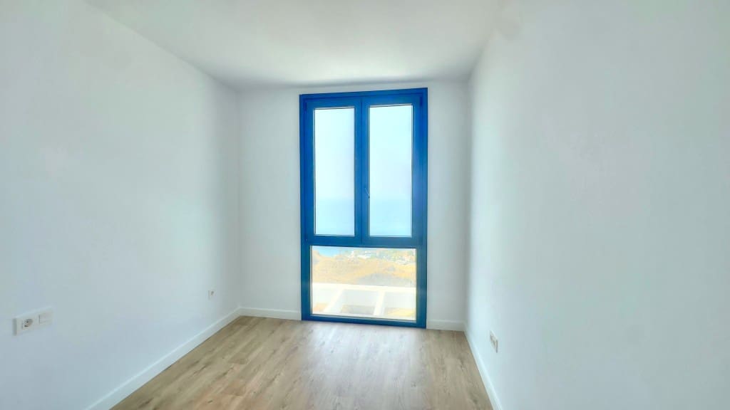 2 soveværelse Byhus til salg i Torrox-Costa med swimmingpool garage - € 347.000 (Ref: 9111892)