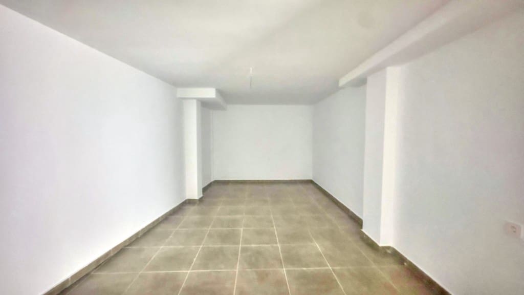 2 soveværelse Byhus til salg i Torrox-Costa med swimmingpool garage - € 347.000 (Ref: 9111892)