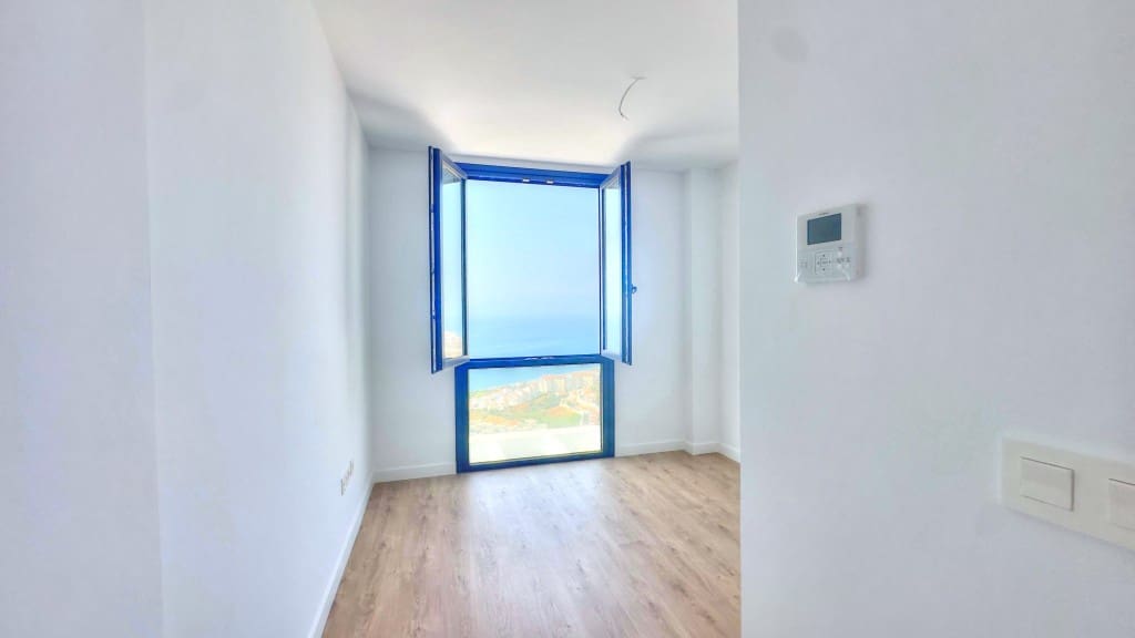 2 soveværelse Byhus til salg i Torrox-Costa med swimmingpool garage - € 347.000 (Ref: 9111892)