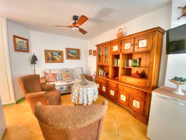 1 soveværelse Lejlighed til leje i Benajarafe, Vélez-Málaga med swimmingpool - € 650 (Ref: 9148965)