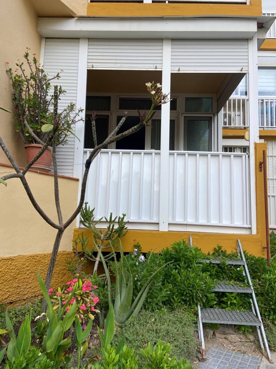 1 soveværelse Lejlighed til leje i Benajarafe med swimmingpool - € 650 (Ref: 9148965)