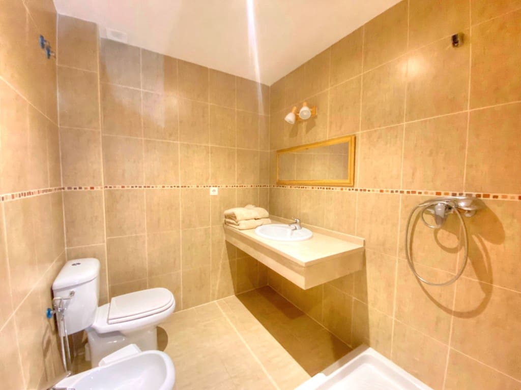 3 soveværelse Byhus til leje i Benajarafe med swimmingpool - € 1.400 (Ref: 9160826)