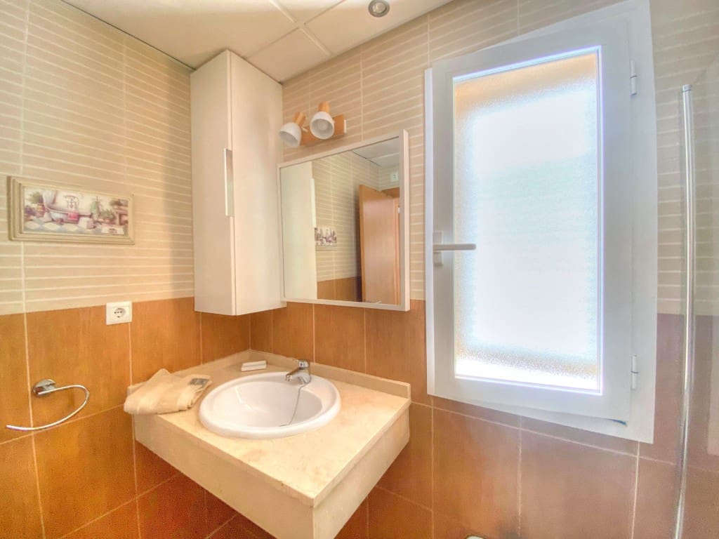 3 soveværelse Byhus til leje i Benajarafe med swimmingpool - € 1.400 (Ref: 9160826)