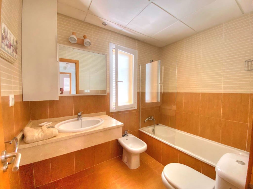 3 soveværelse Byhus til leje i Benajarafe med swimmingpool - € 1.400 (Ref: 9160826)