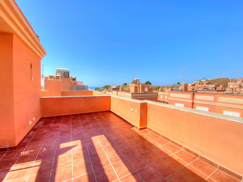 3 soveværelse Byhus til leje i Benajarafe med swimmingpool - € 1.400 (Ref: 9160826)