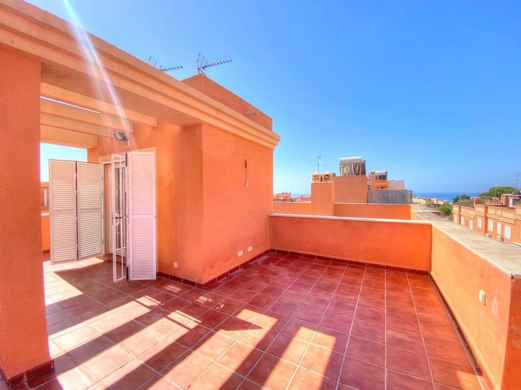 3 soveværelse Byhus til leje i Benajarafe med swimmingpool - € 1.400 (Ref: 9160826)