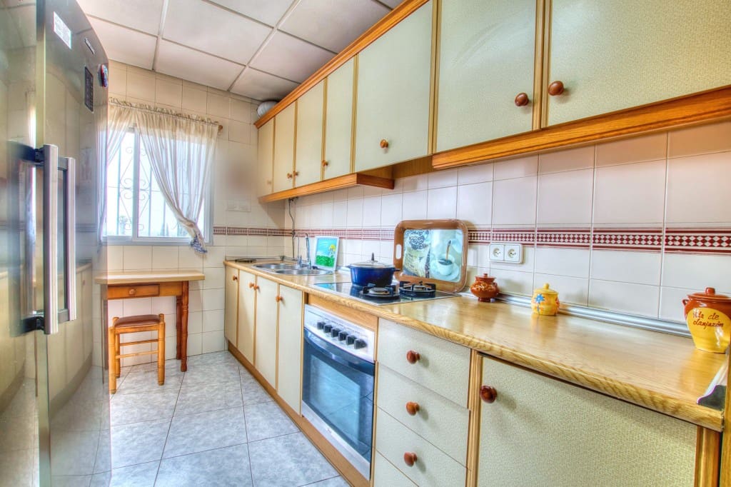 4 sypialnia Finka/Dom wiejski na sprzedaż w Velez-Malaga z basenem - 1 180 000 € (Ref: 9164767)