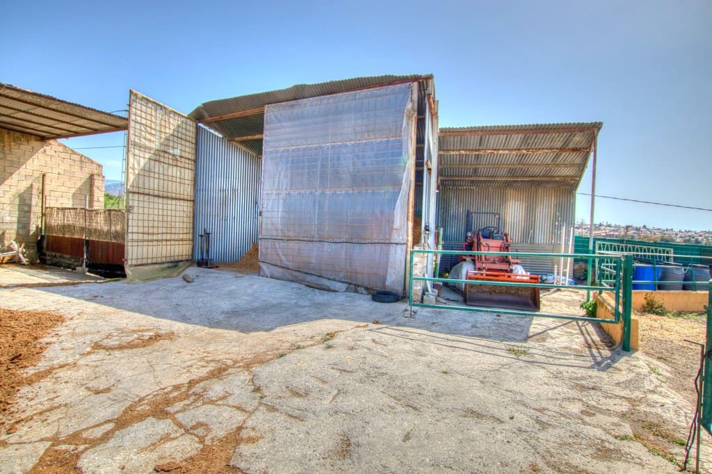 4 sypialnia Finka/Dom wiejski na sprzedaż w Velez-Malaga z basenem - 1 180 000 € (Ref: 9164767)