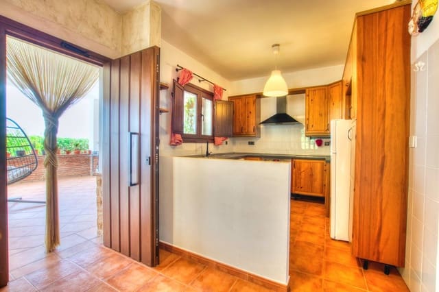 3 quarto Quinta/Casa Rural para venda em Mondron, Periana com piscina - 380 000 € (Ref: 9176230)