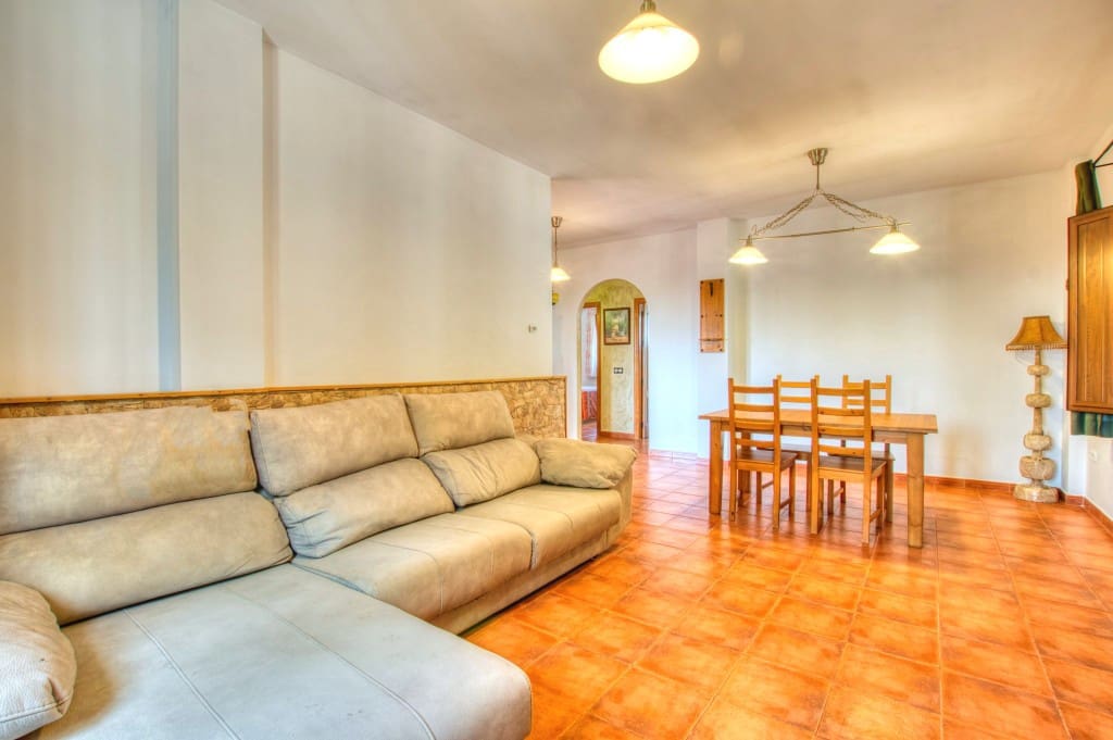 3 soveværelse Finca/Landehus til salg i Mondron med swimmingpool - € 380.000 (Ref: 9176230)