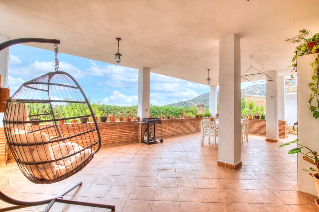 3 soveværelse Finca/Landehus til salg i Mondron med swimmingpool - € 380.000 (Ref: 9176230)