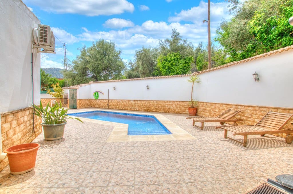 3 soveværelse Finca/Landehus til salg i Mondron med swimmingpool - € 380.000 (Ref: 9176230)