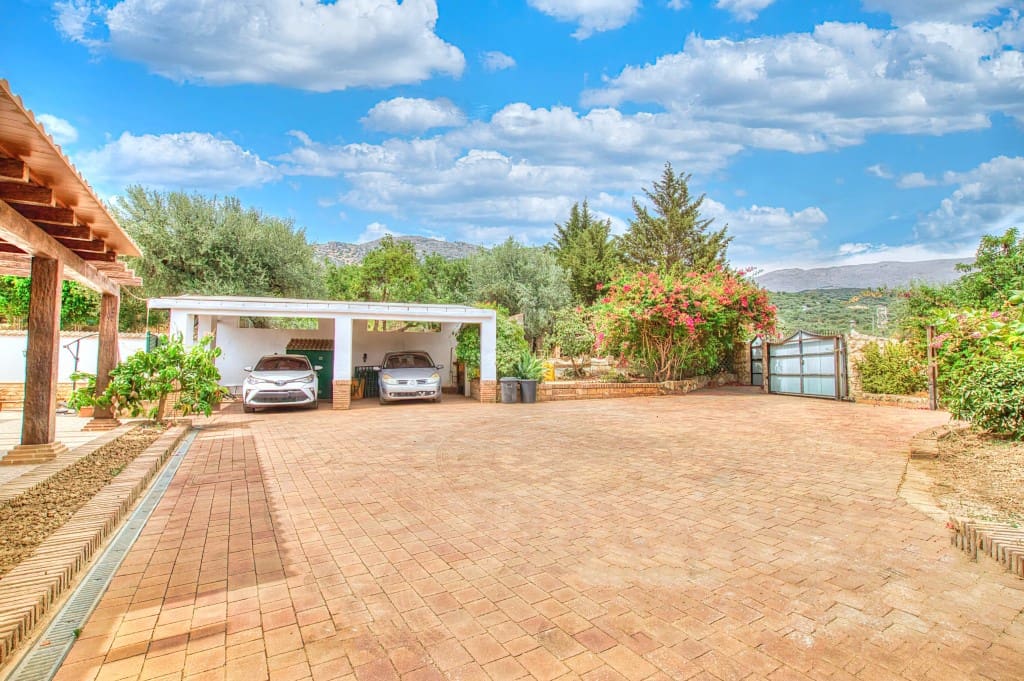 3 soveværelse Finca/Landehus til salg i Mondron med swimmingpool - € 380.000 (Ref: 9176230)