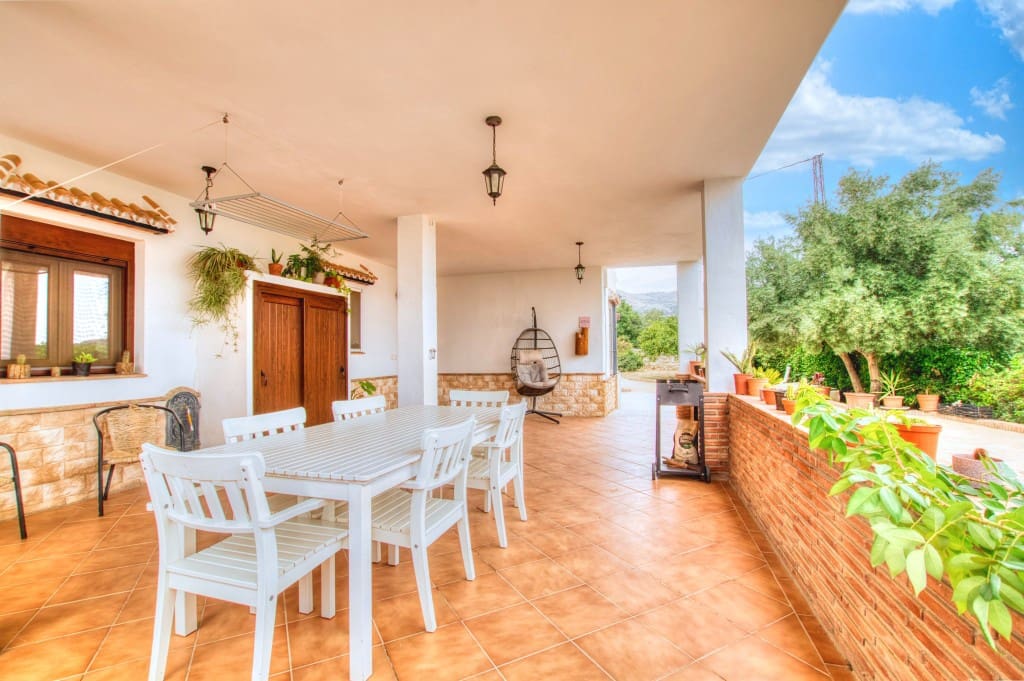 3 soveværelse Finca/Landehus til salg i Mondron med swimmingpool - € 380.000 (Ref: 9176230)