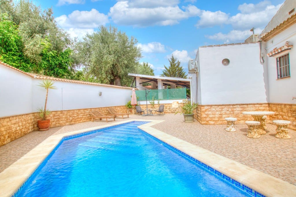 3 soveværelse Finca/Landehus til salg i Mondron med swimmingpool - € 380.000 (Ref: 9176230)