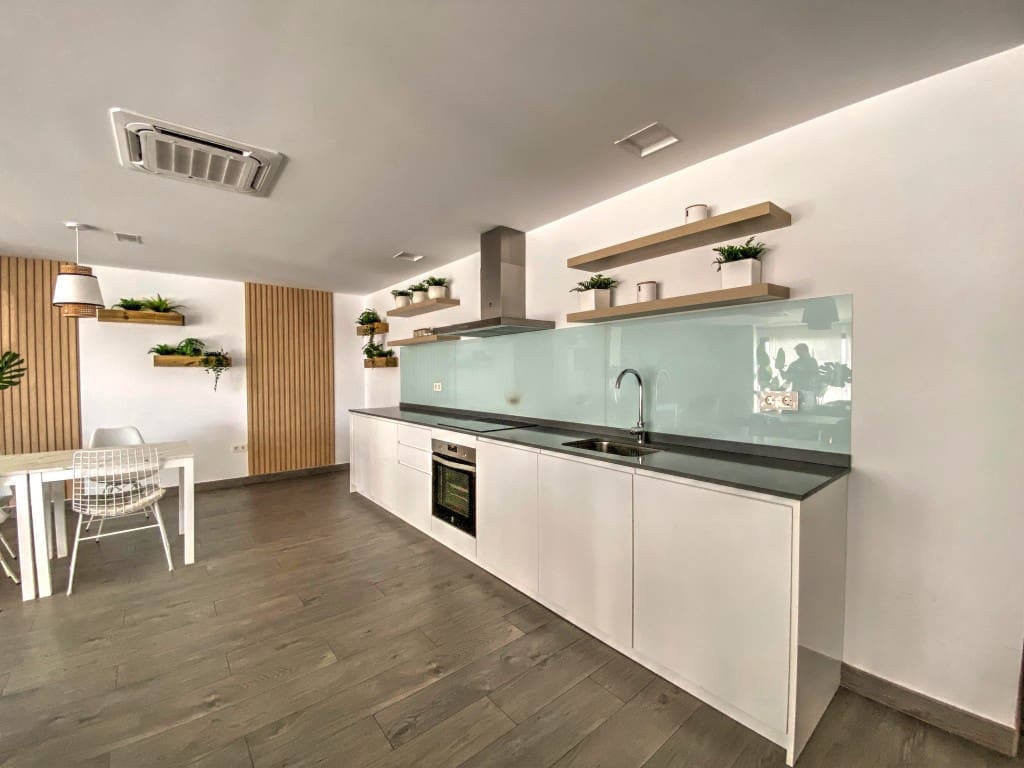 2 soveværelse Lejlighed til leje i Valle Niza med swimmingpool - € 925 (Ref: 9185058)