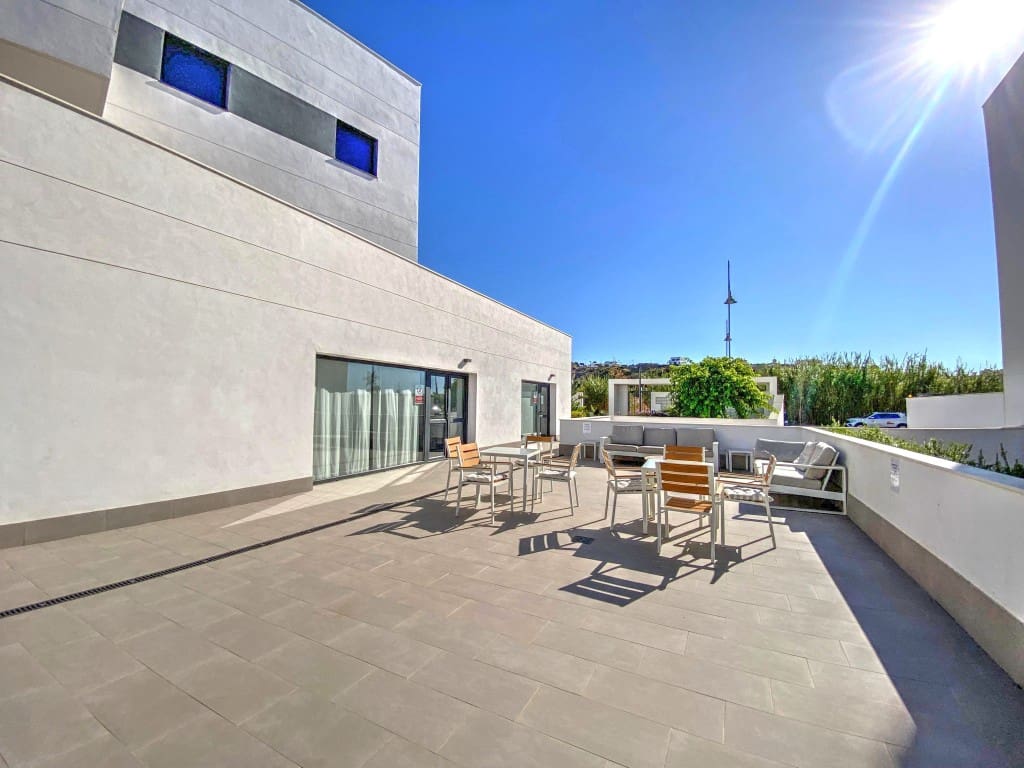 2 soveværelse Lejlighed til leje i Valle Niza med swimmingpool - € 925 (Ref: 9185058)