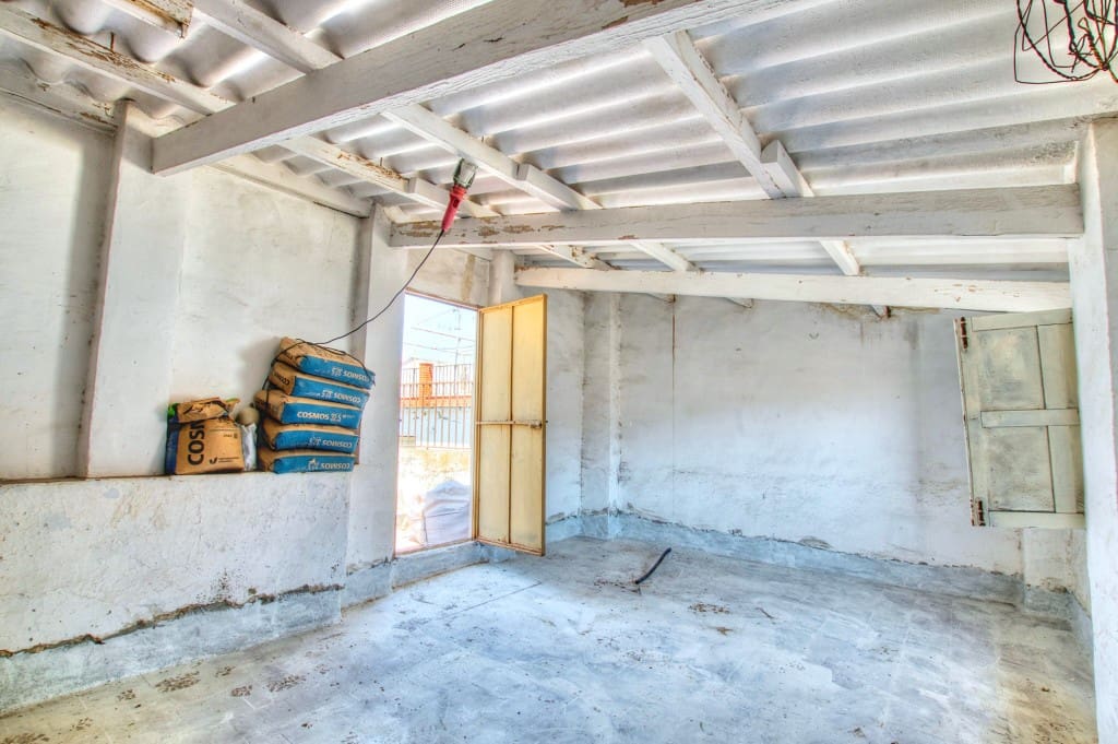 4 sypialnia Dom na sprzedaż w Periana z garażem - 78 900 € (Ref: 9186695)