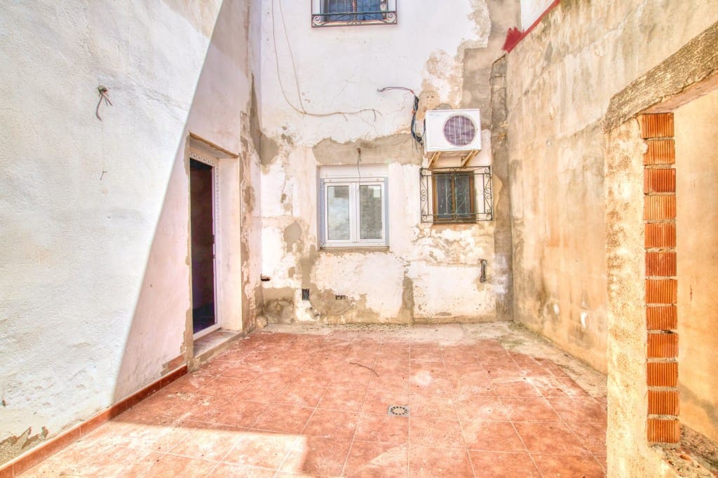 4 sypialnia Dom na sprzedaż w Periana z garażem - 78 900 € (Ref: 9186695)