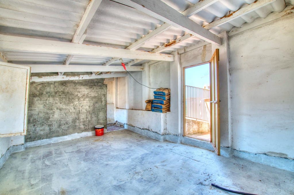 4 sypialnia Dom na sprzedaż w Periana z garażem - 78 900 € (Ref: 9186695)