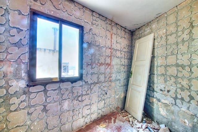 4 sypialnia Dom na sprzedaż w Periana z garażem - 78 900 € (Ref: 9186695)