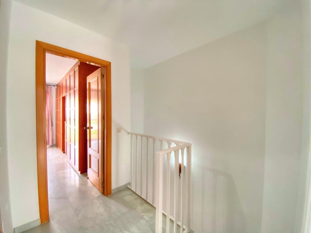 3 soveværelse Byhus til leje i Chilches med swimmingpool - € 1.100 (Ref: 9188125)