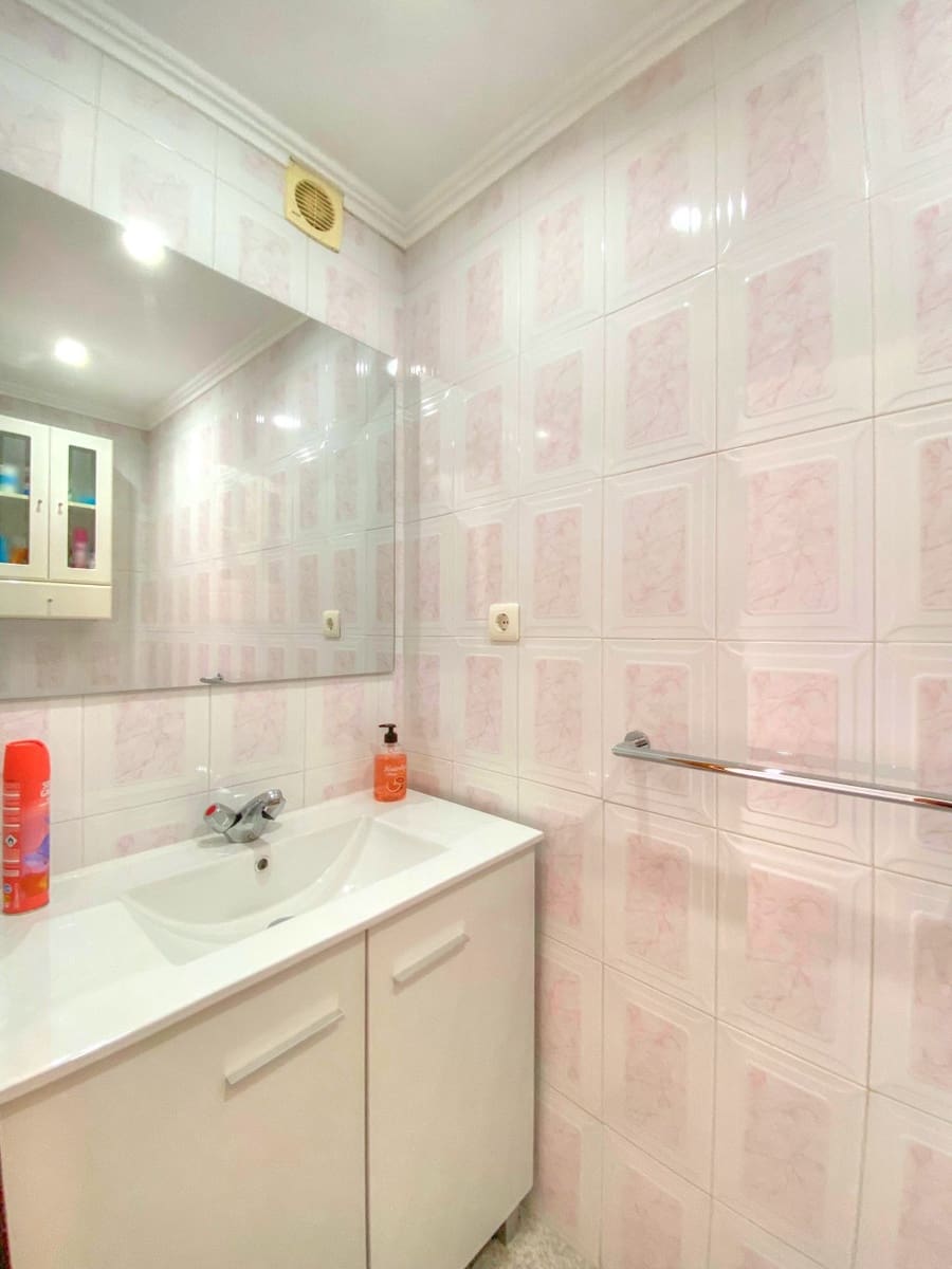 3 soveværelse Byhus til leje i Chilches med swimmingpool - € 1.100 (Ref: 9188125)