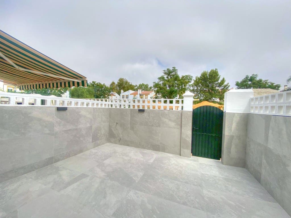 3 soveværelse Byhus til leje i Chilches med swimmingpool - € 1.100 (Ref: 9188125)