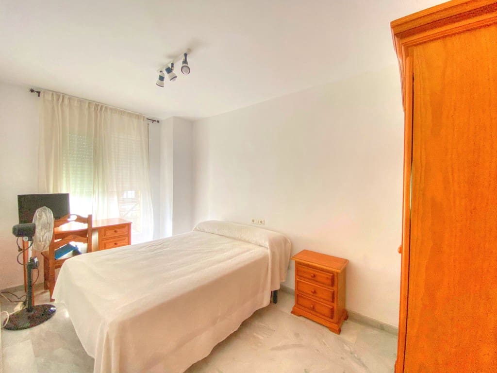 3 soveværelse Byhus til leje i Chilches med swimmingpool - € 1.100 (Ref: 9188125)