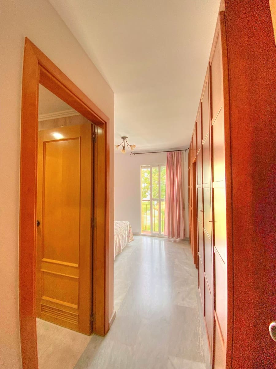 3 soveværelse Byhus til leje i Chilches med swimmingpool - € 1.100 (Ref: 9188125)