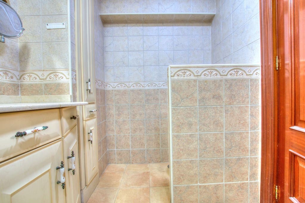 5 slaapkamer Huis te koop in Malaga stad - € 525.000 (Ref: 9188126)