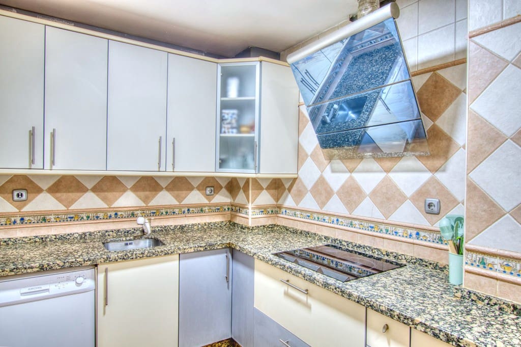 5 slaapkamer Huis te koop in Malaga stad - € 525.000 (Ref: 9188126)