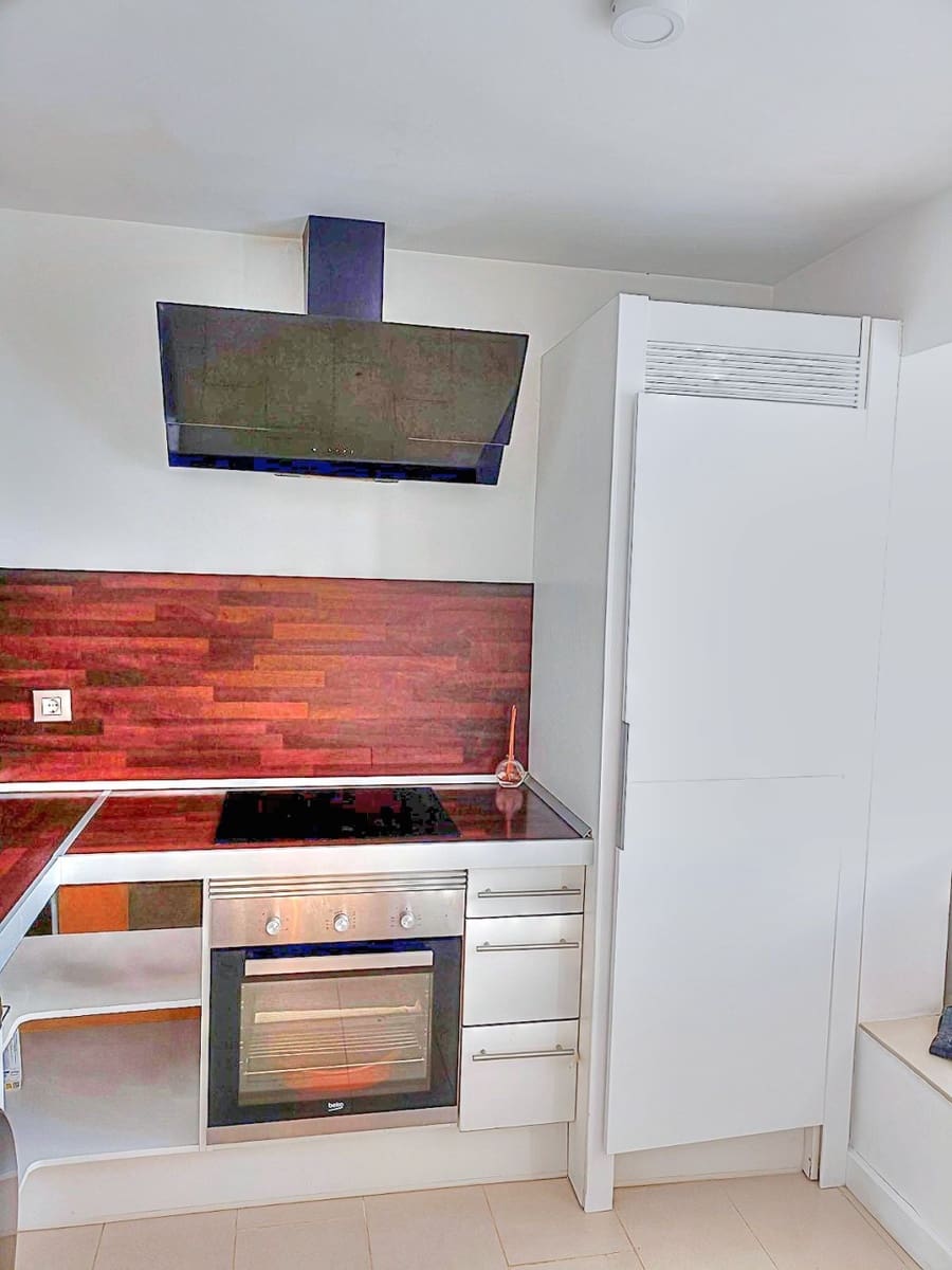 4 soveværelse Byhus til salg i Chilches med swimmingpool garage - € 399.000 (Ref: 9236086)