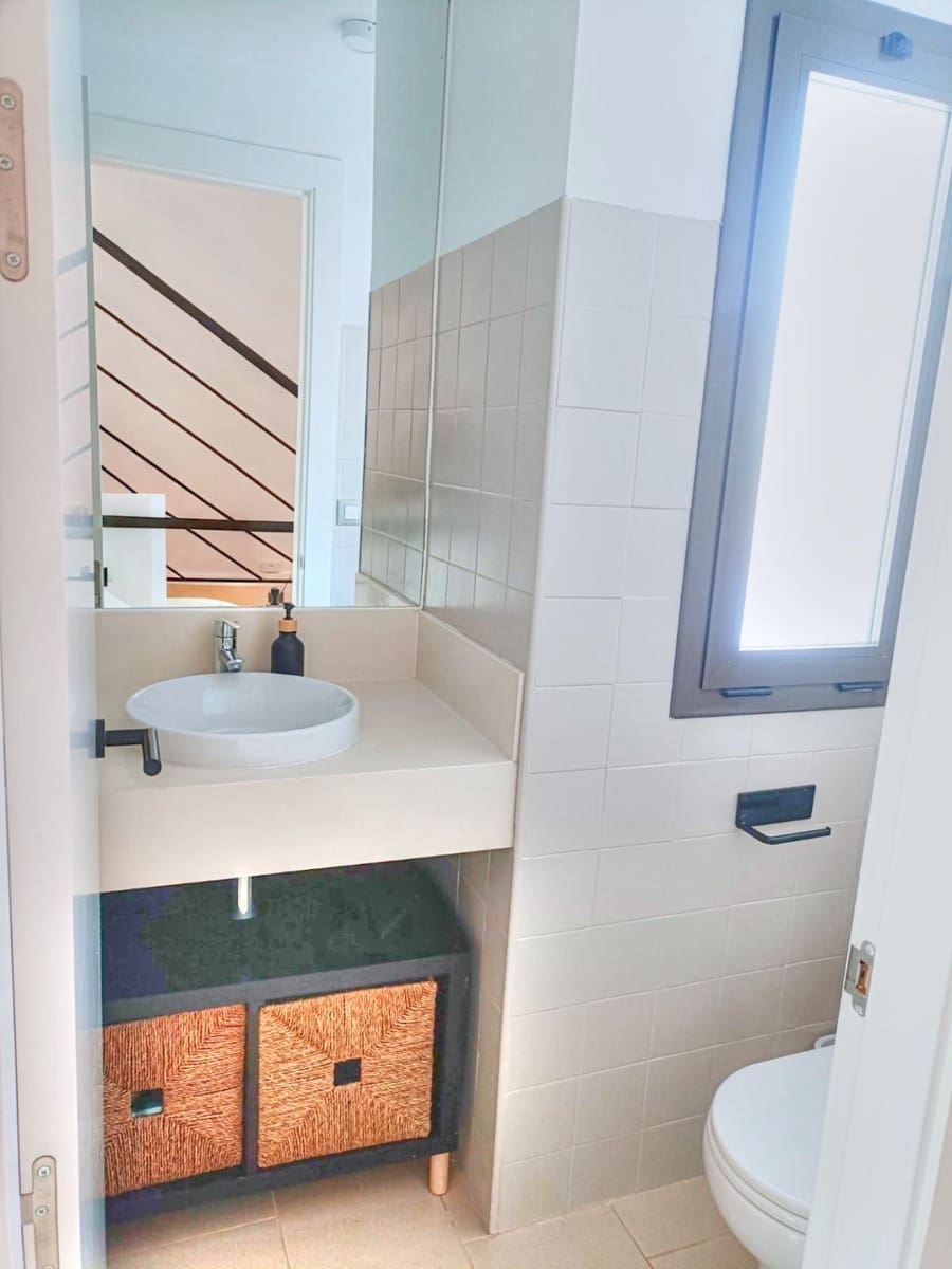 4 soveværelse Byhus til salg i Chilches med swimmingpool garage - € 399.000 (Ref: 9236086)