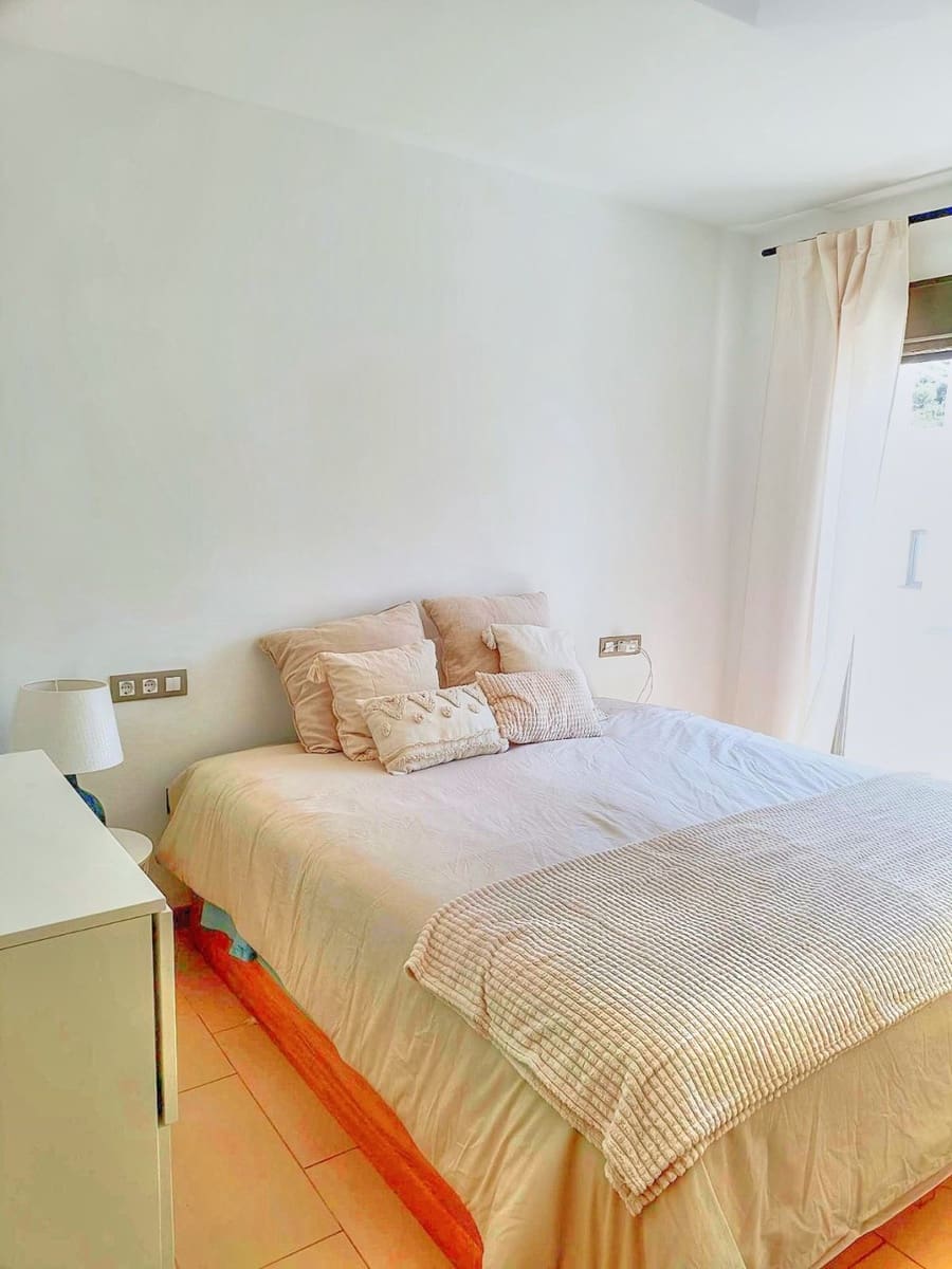 4 soveværelse Byhus til salg i Chilches med swimmingpool garage - € 399.000 (Ref: 9236086)