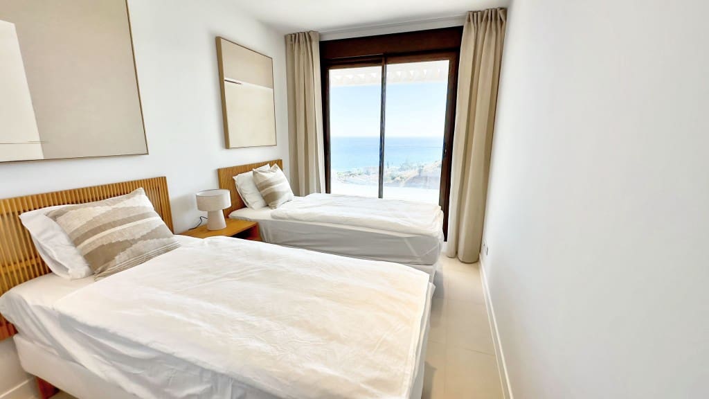 2 bedroom Flat for rent in Rincon de la Victoria with pool garage - € 1,800 (Ref: 9251910)