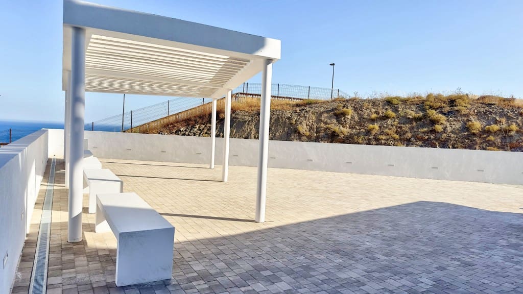 2 bedroom Flat for rent in Rincon de la Victoria with pool garage - € 1,800 (Ref: 9251910)