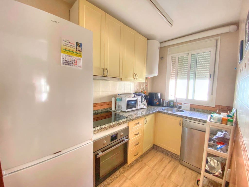 3 soveværelse Byhus til salg i Benajarafe med garage - € 395.000 (Ref: 9296682)