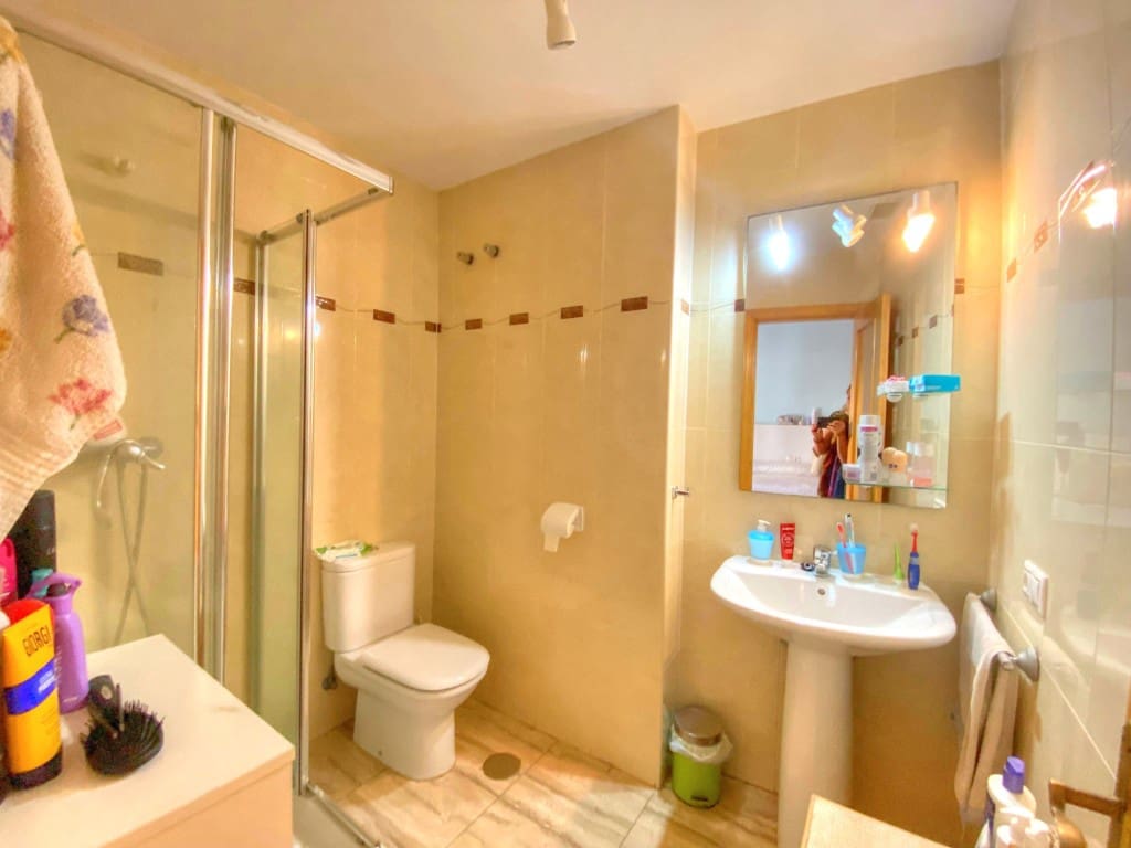 3 soveværelse Byhus til salg i Benajarafe med garage - € 395.000 (Ref: 9296682)