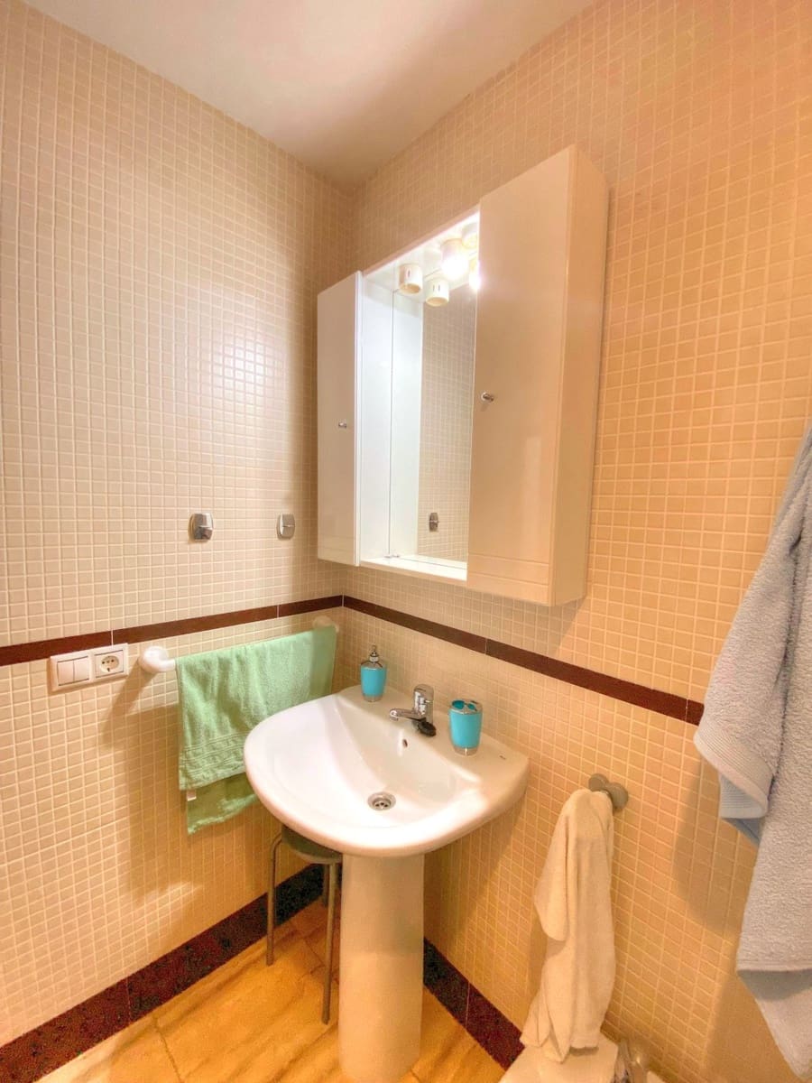 3 soveværelse Byhus til salg i Benajarafe med garage - € 395.000 (Ref: 9296682)