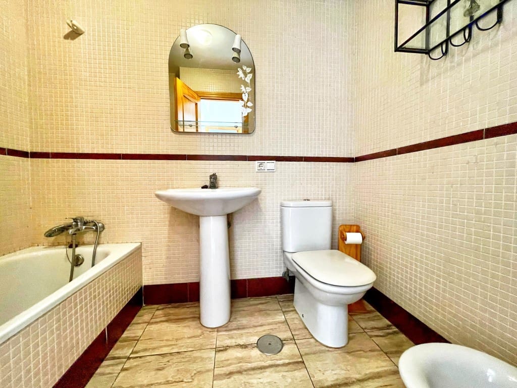 3 soveværelse Byhus til salg i Benajarafe - € 435.000 (Ref: 9310549)