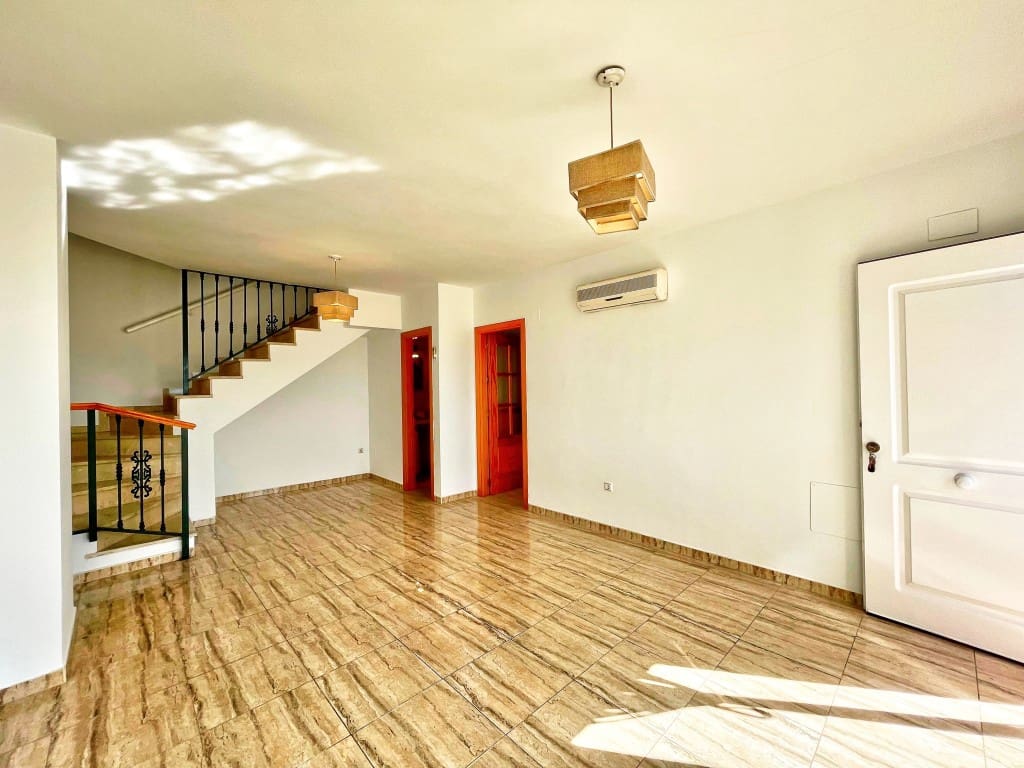 3 soveværelse Byhus til salg i Benajarafe - € 435.000 (Ref: 9310549)