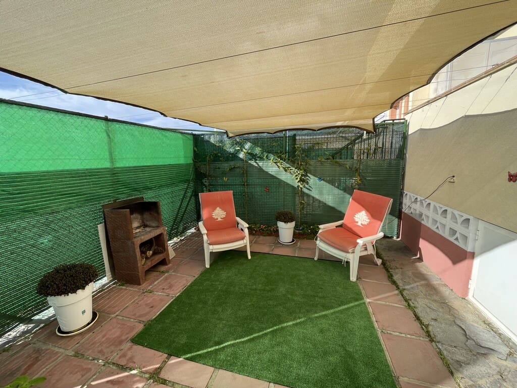 3 bedroom Townhouse for sale in Benajarafe with garage - € 425,000 (Ref: 9310549)