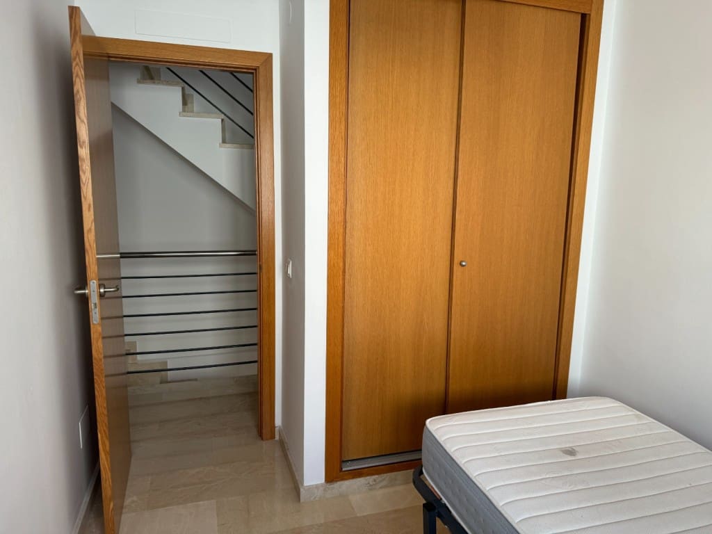 4 soverom Kjedet enebolig til salgs i Benajarafe med svømmebasseng - € 499 000 (Ref: 9317304)