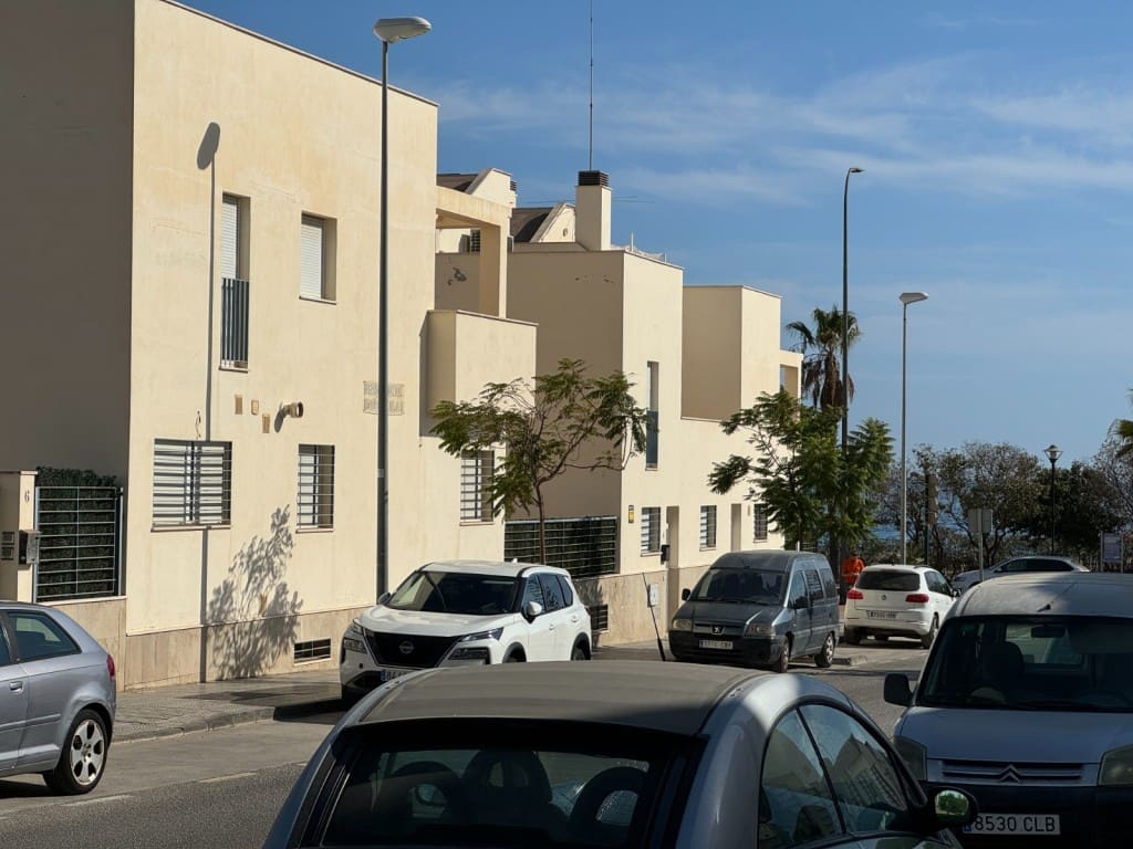 4 soverom Kjedet enebolig til salgs i Benajarafe med svømmebasseng - € 499 000 (Ref: 9317304)