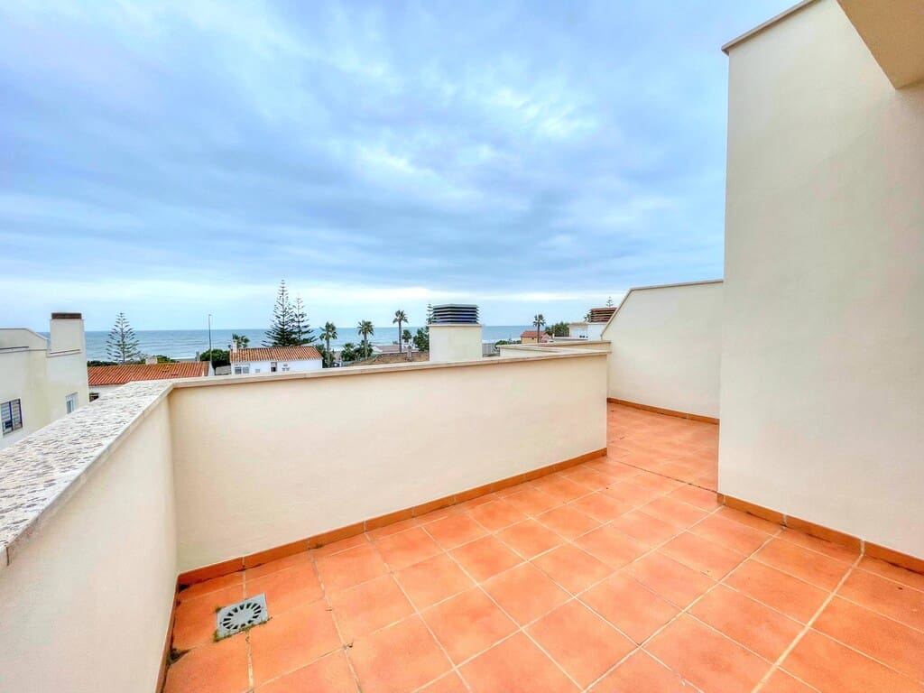 Pareado de 4 habitaciones en Benajarafe en venta con piscina - 464.900 € (Ref: 9317304)