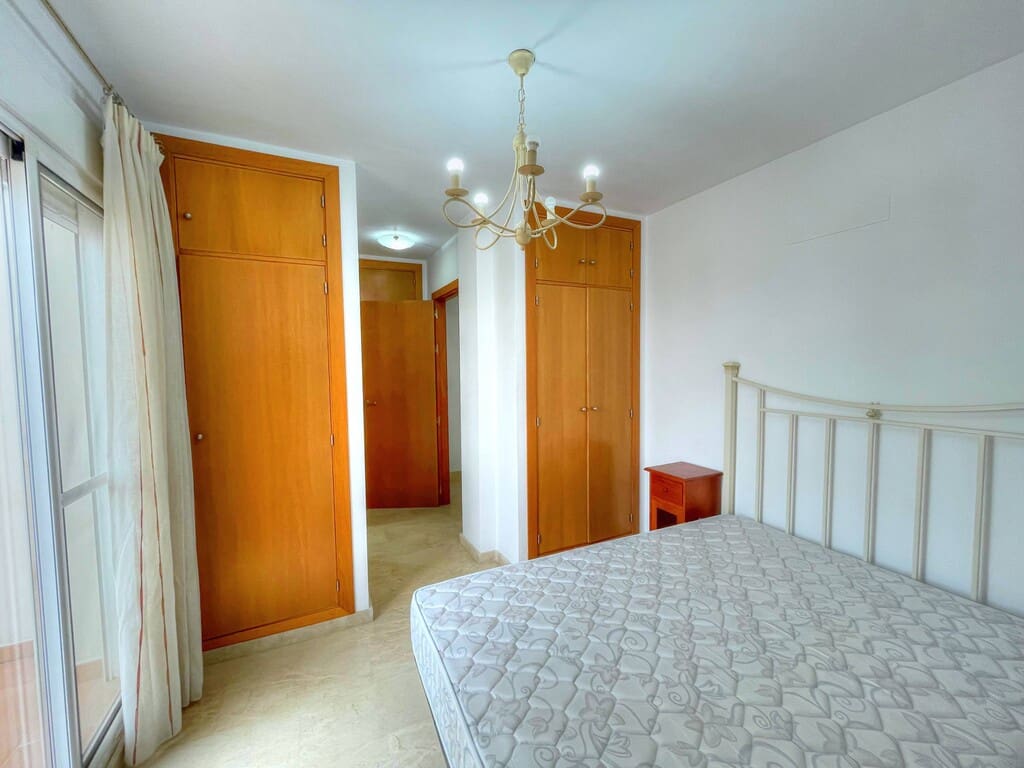 Pareado de 4 habitaciones en Benajarafe en venta con piscina - 464.900 € (Ref: 9317304)