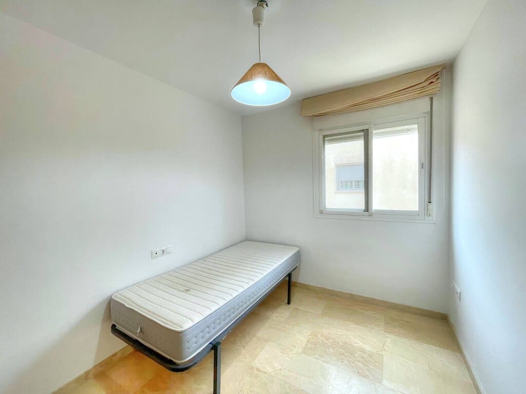 Pareado de 4 habitaciones en Benajarafe en venta con piscina - 464.900 € (Ref: 9317304)