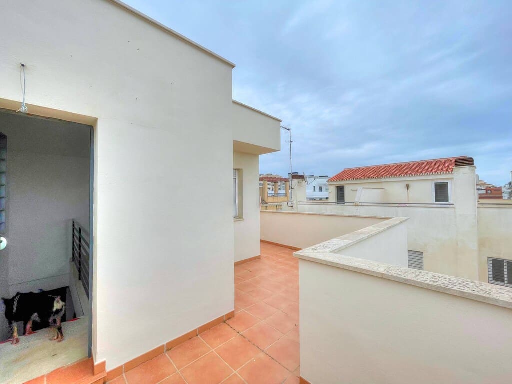 Pareado de 4 habitaciones en Benajarafe en venta con piscina - 464.900 € (Ref: 9317304)