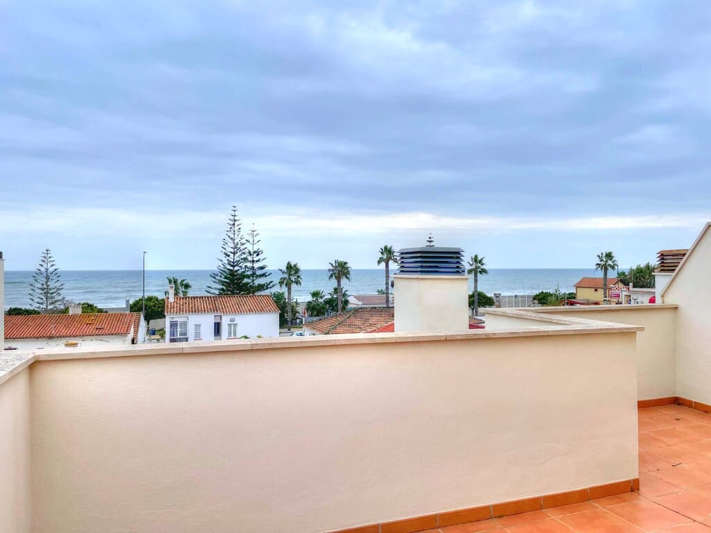Pareado de 4 habitaciones en Benajarafe en venta con piscina - 464.900 € (Ref: 9317304)